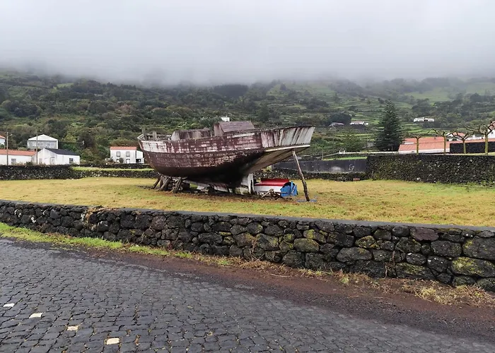 Melo's Affittacamere Santo Amaro (Azores)